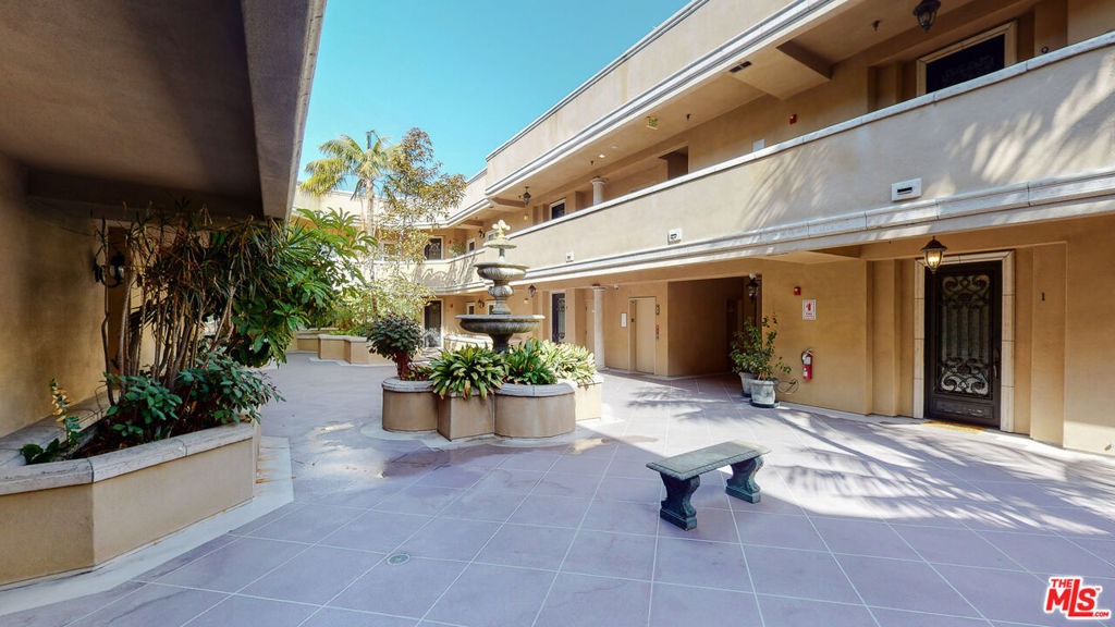 11440 National Boulevard - Photo 2