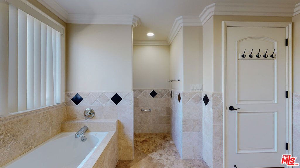 11440 National Boulevard - Photo 14