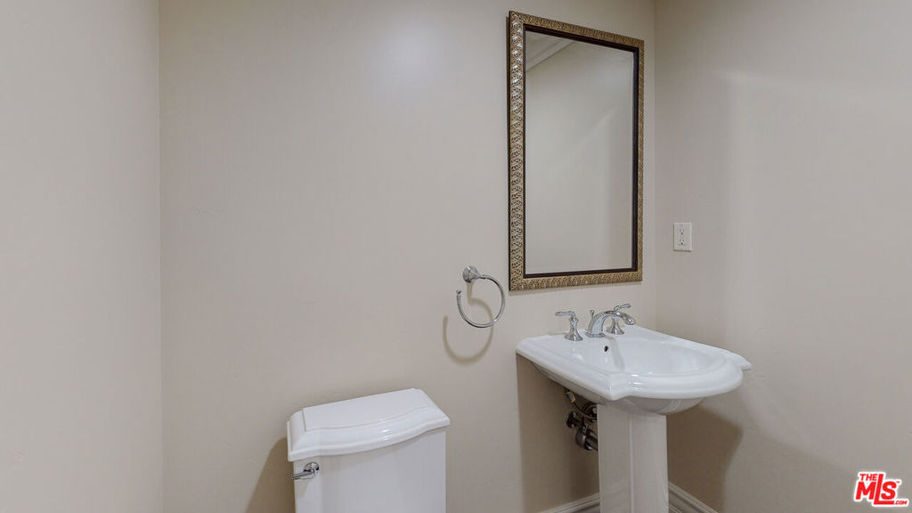 11440 National Boulevard - Photo 27