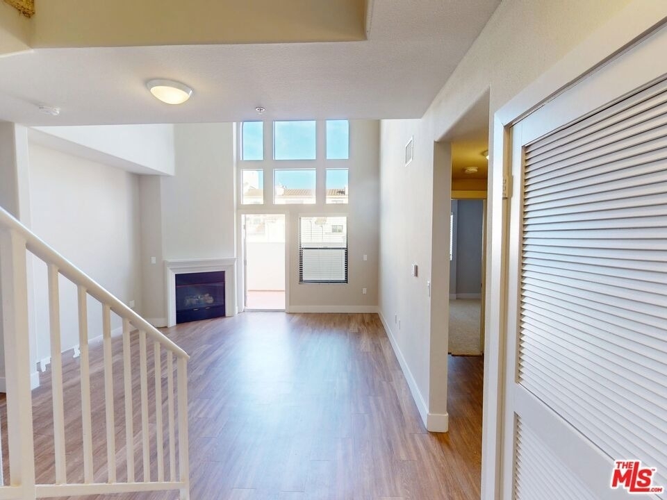 1041 Glendon Avenue - Photo 3