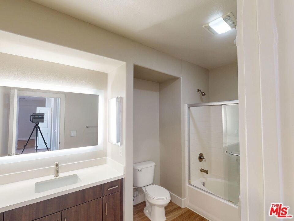 1041 Glendon Avenue - Photo 8