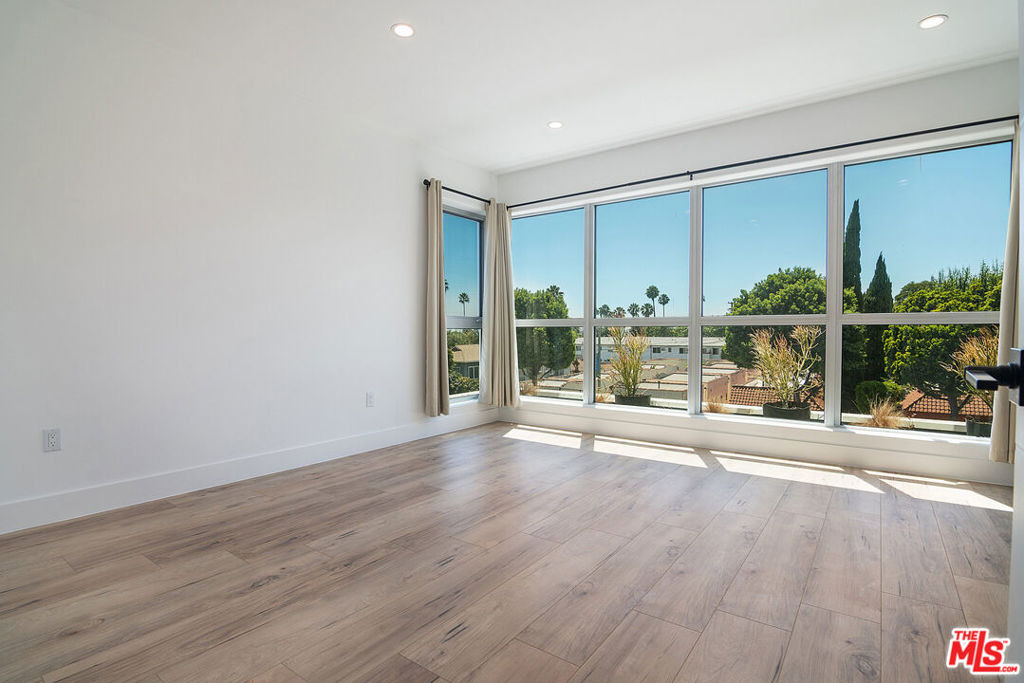 1236 N Fairfax Avenue - Photo 34