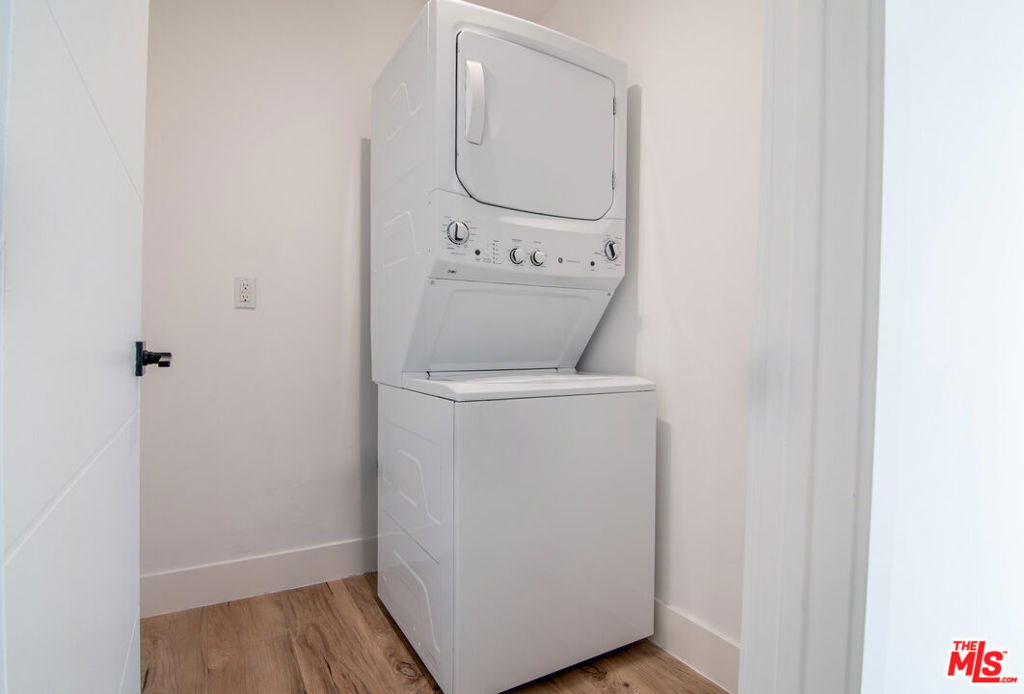 1236 N Fairfax Avenue - Photo 42