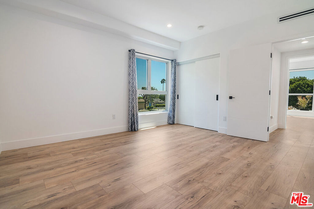 1236 N Fairfax Avenue - Photo 39