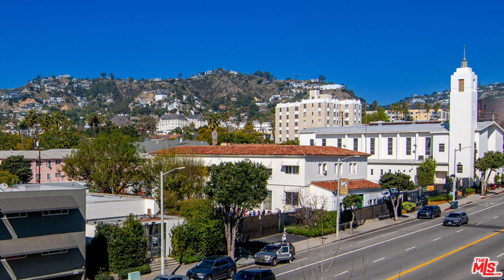 1236 N Fairfax Avenue - Photo 15