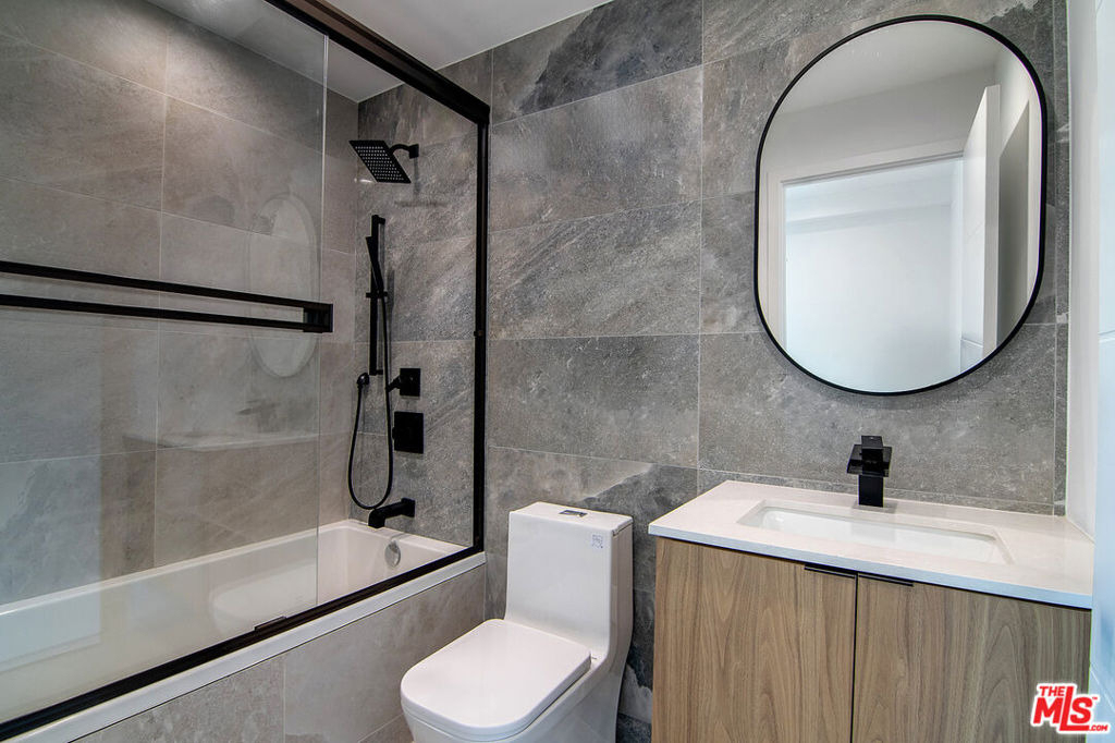 1236 N Fairfax Avenue - Photo 41