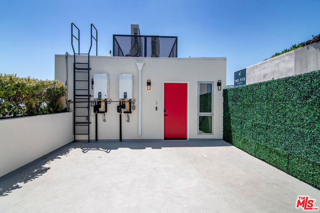 1236 N Fairfax Avenue - Photo 6