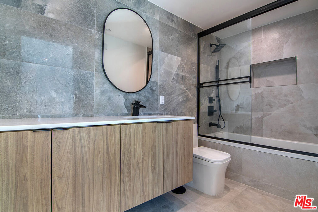 1236 N Fairfax Avenue - Photo 37