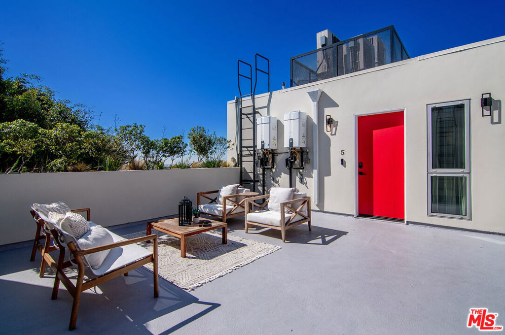 1236 N Fairfax Avenue - Photo 45