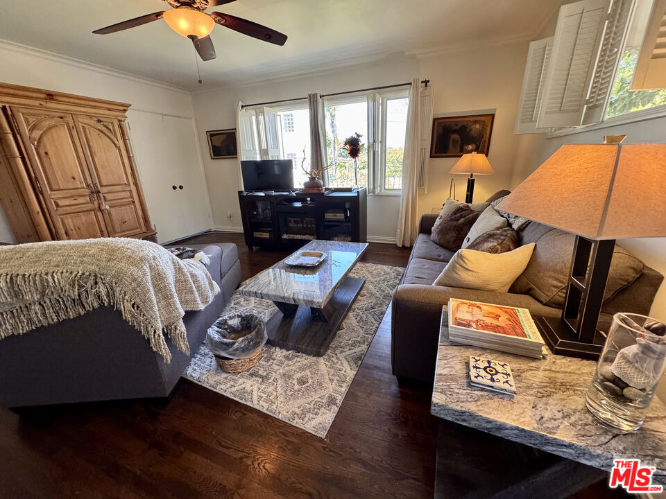 7756 Torreyson Dr. - Photo 5