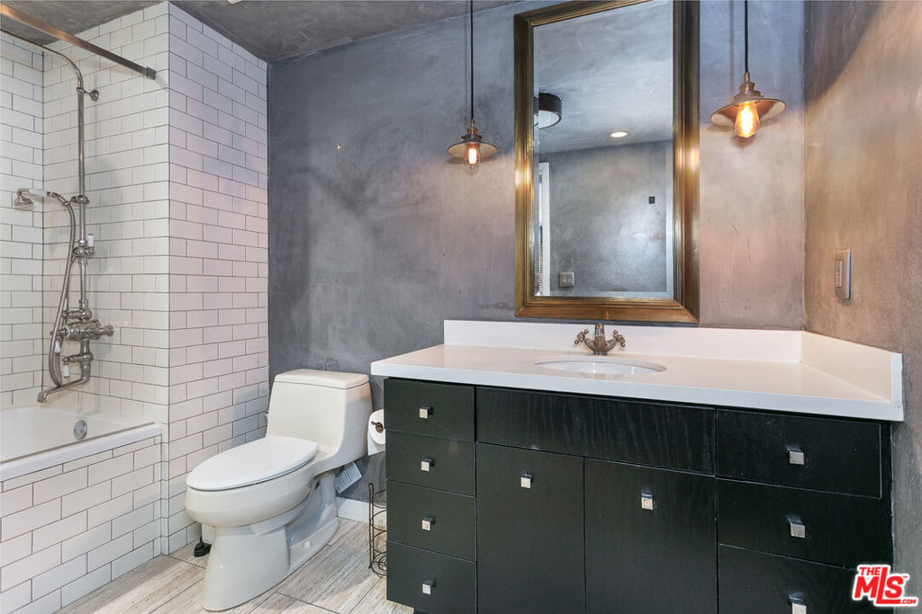527 Molino Street - Photo 20
