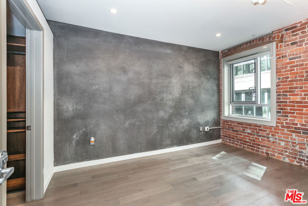 527 Molino Street - Photo 12