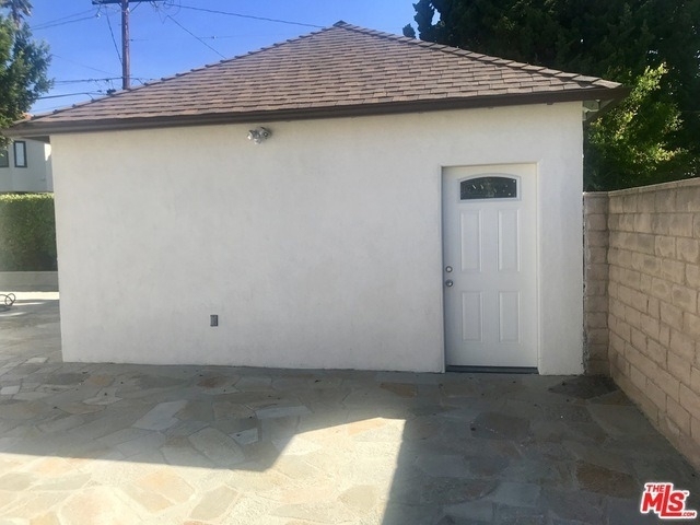 1930 S Bentley Avenue - Photo 9