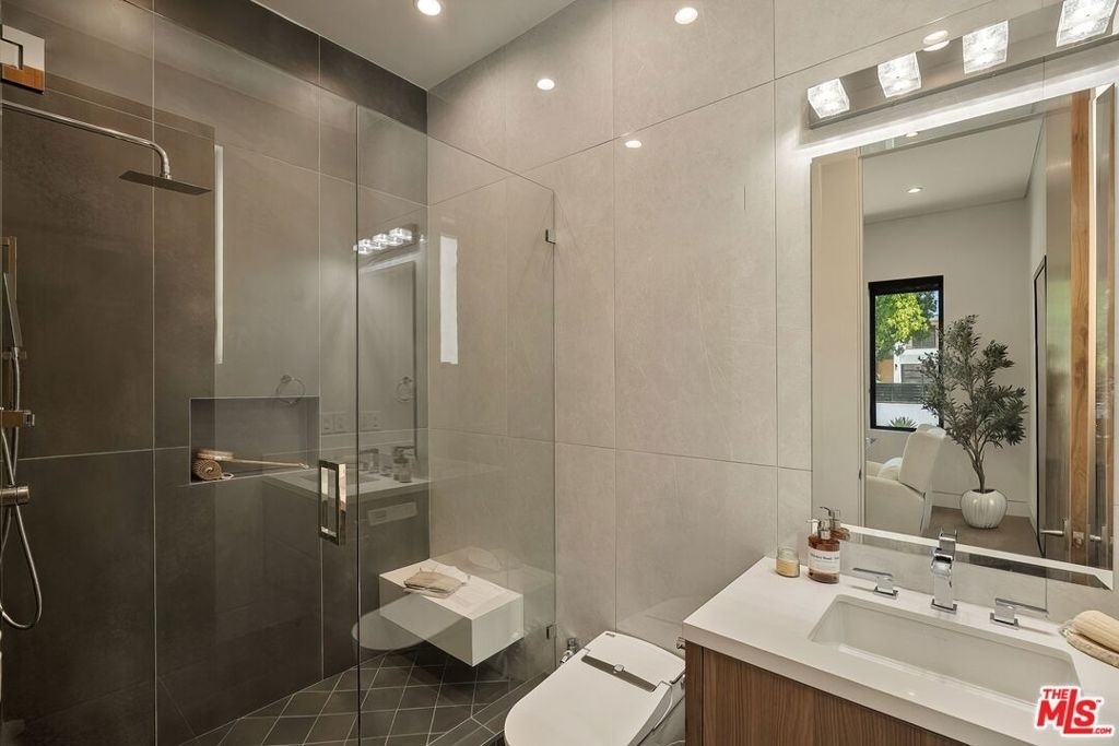 14812 Morrison Street - Photo 27