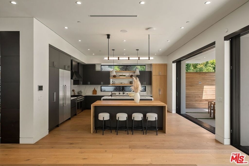 14812 Morrison Street - Photo 17