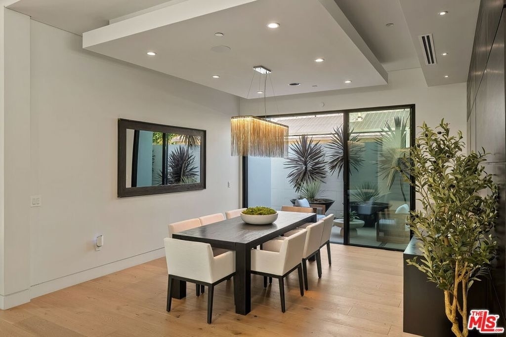 14812 Morrison Street - Photo 8