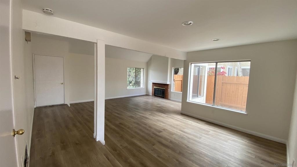 8703 Octans St - Photo 2