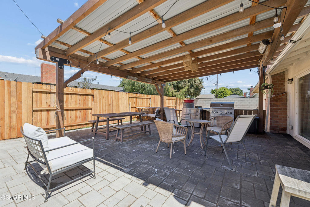2301 Mono Street - Photo 28