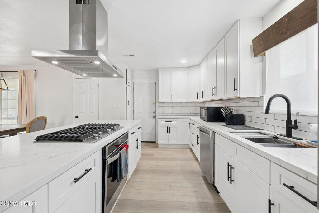 2301 Mono Street - Photo 5