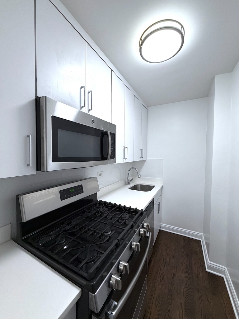 East 56th Street - Photo 1