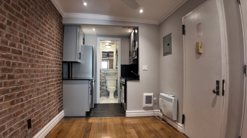 West 53rd Street - Photo 2