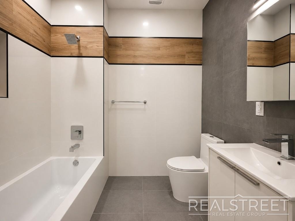 729 Rogers Avenue - Photo 4