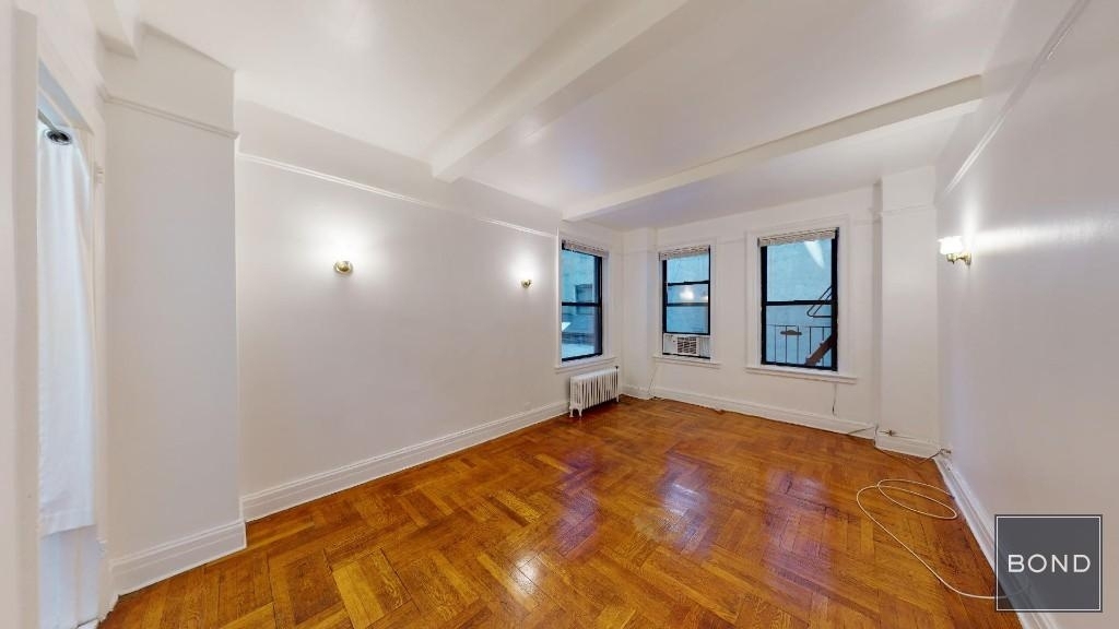 East 35th Street - Photo 1