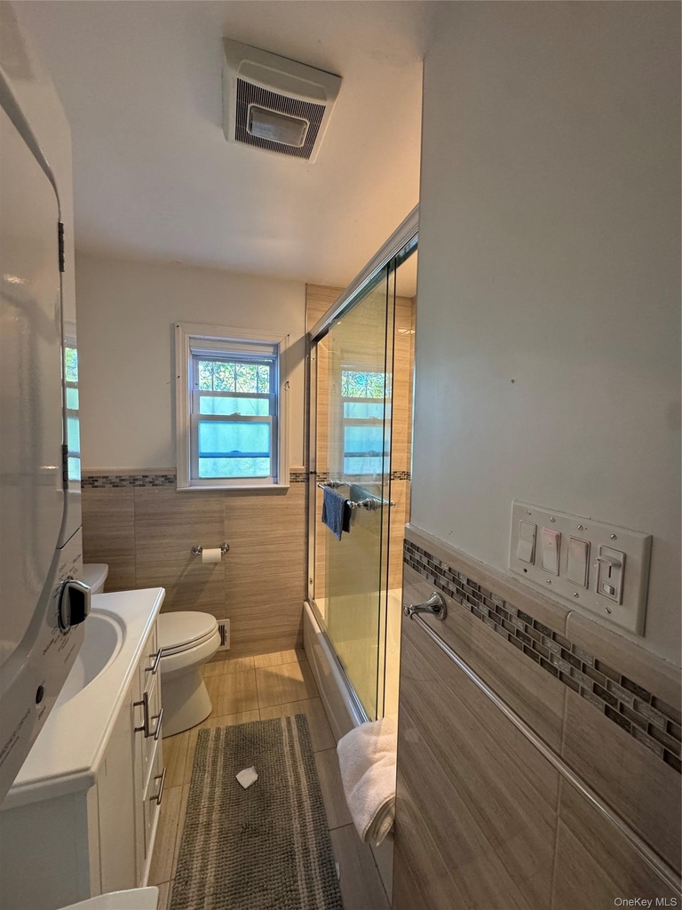 22518 S Conduit Avenue - Photo 1