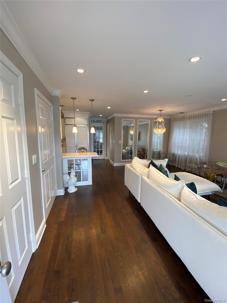 1011 Madeira Boulevard - Photo 3