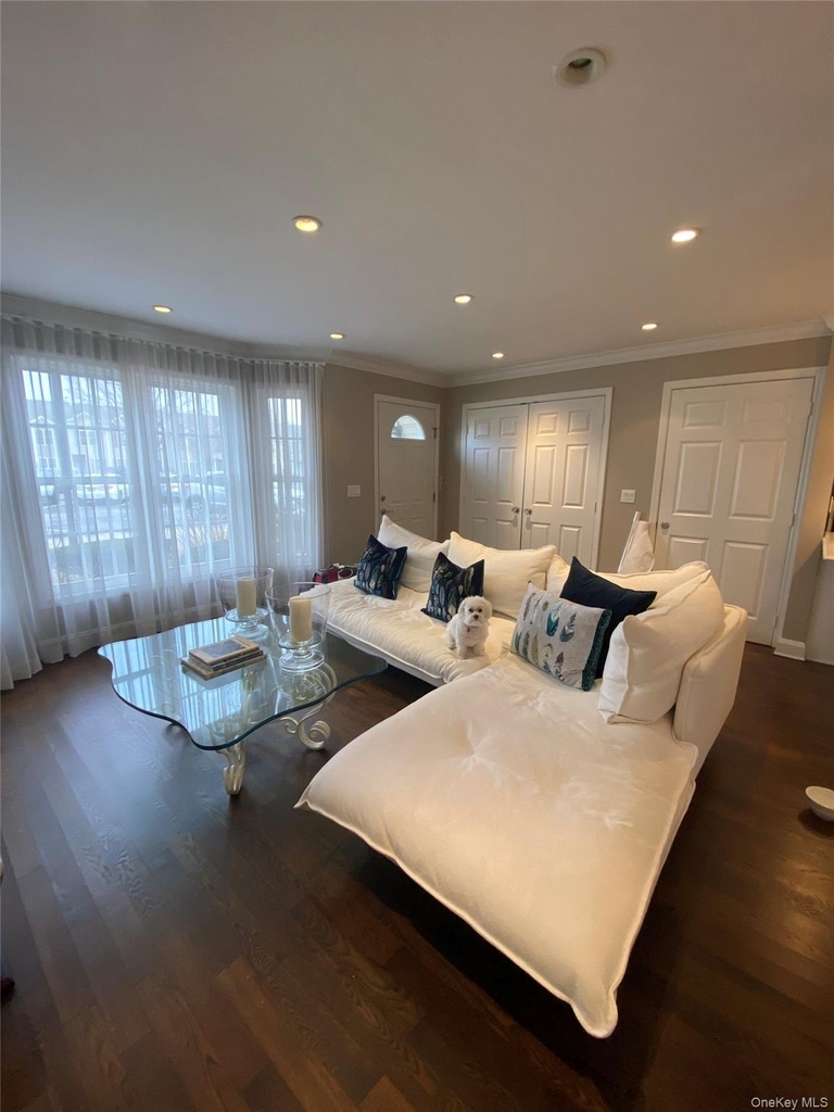 1011 Madeira Boulevard - Photo 1