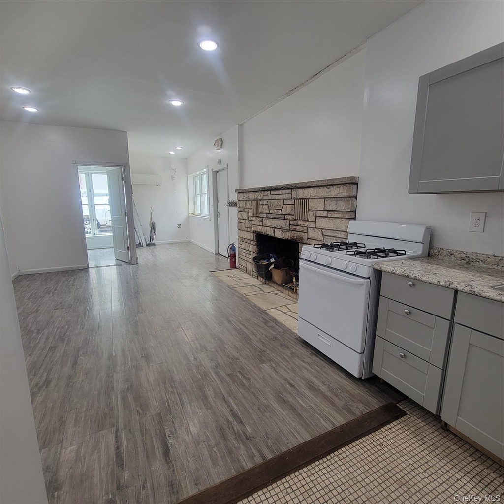 11 Washington Avenue - Photo 10