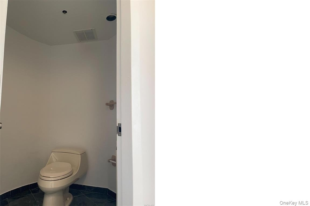 88 Cuttermill Road - Photo 21