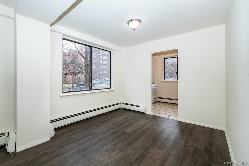 7 Lake Street - Photo 10