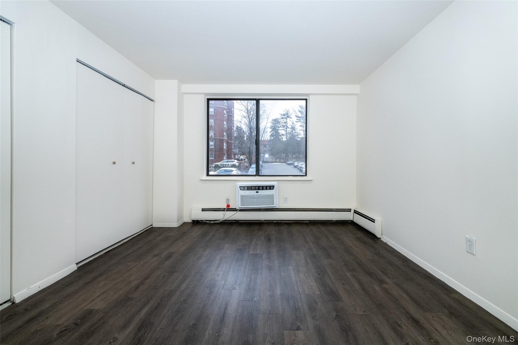 7 Lake Street - Photo 17