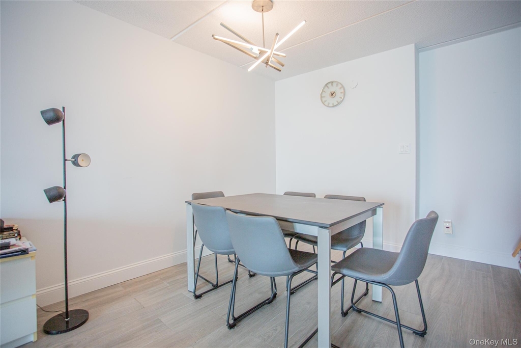 230 W Broadway - Photo 8