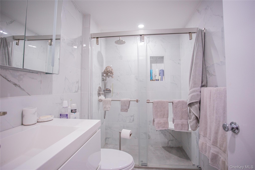 230 W Broadway - Photo 22