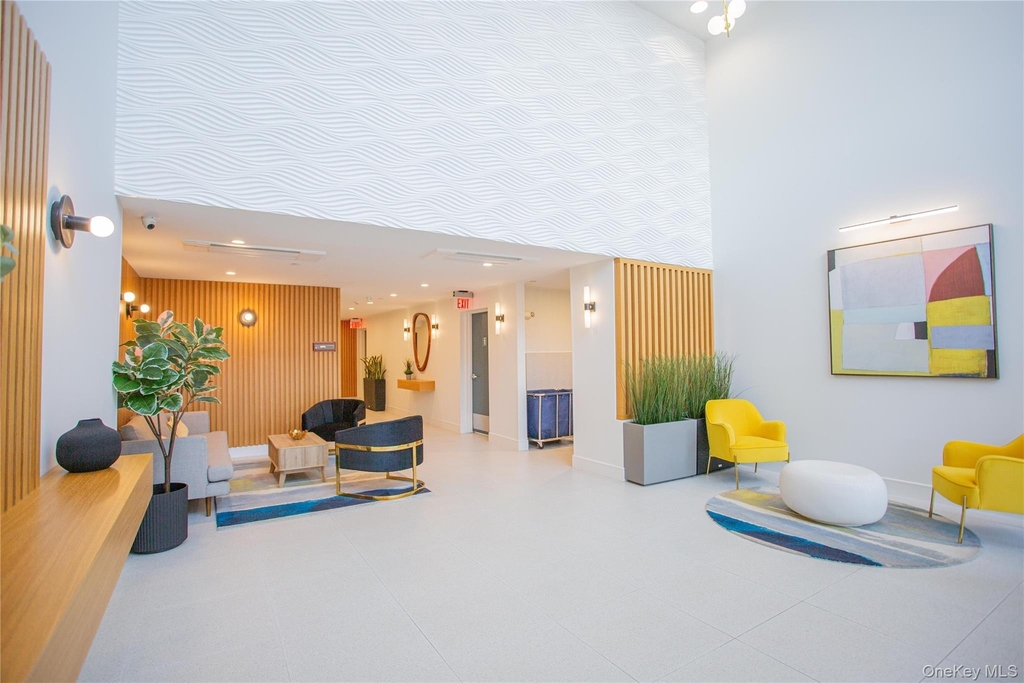 230 W Broadway - Photo 2