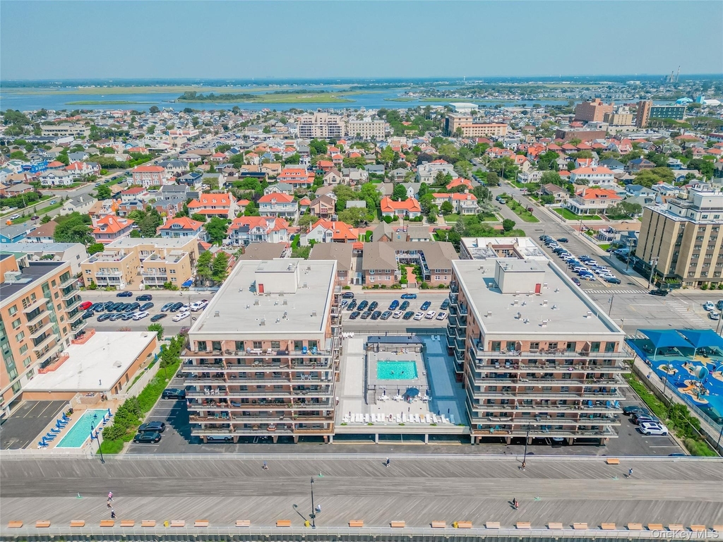 230 W Broadway - Photo 31