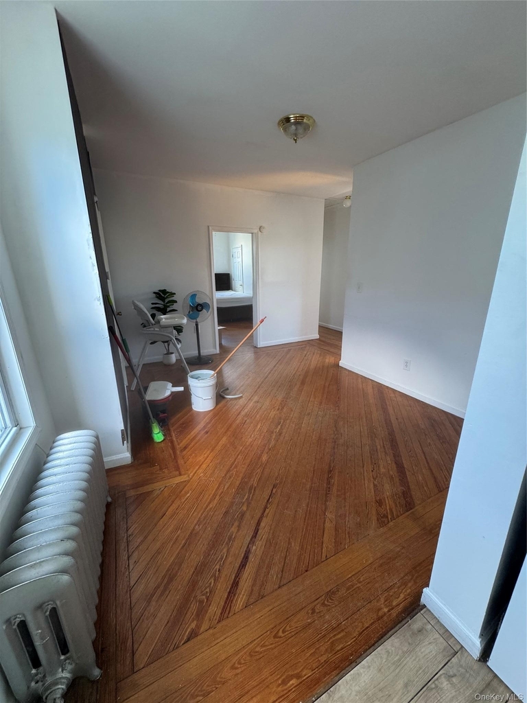 94-12 86th - Photo 2