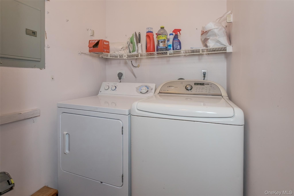 31 Main - Photo 17