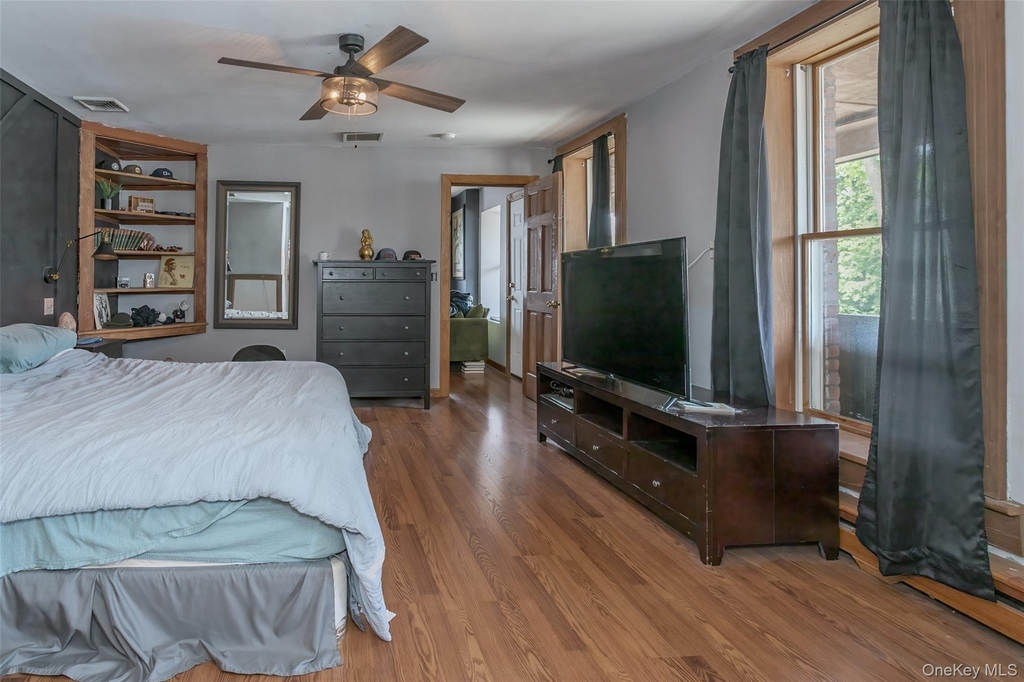 31 Main - Photo 10