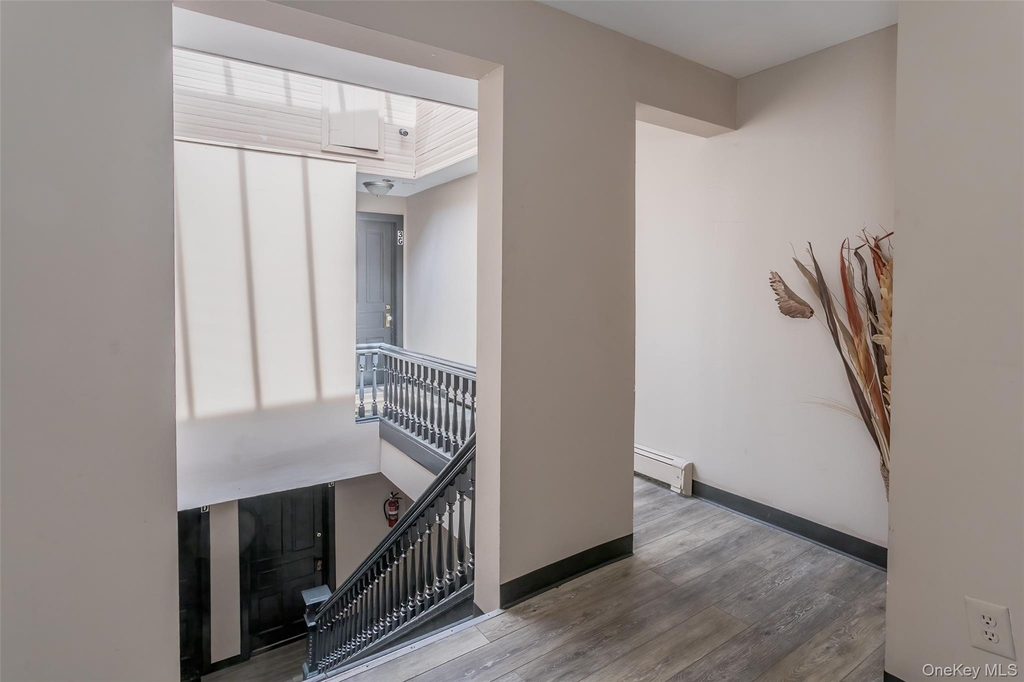 31 Main - Photo 1