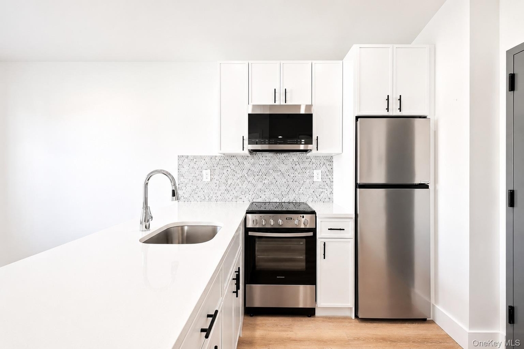 9 Lagrange Avenue - Photo 3