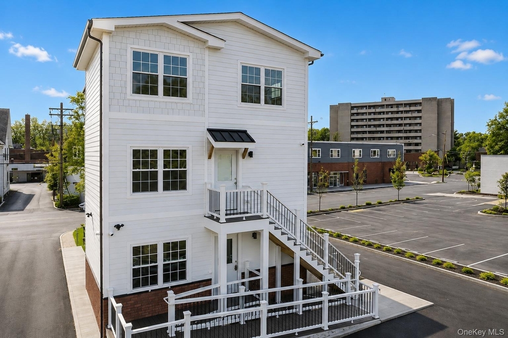 9 Lagrange Avenue - Photo 17