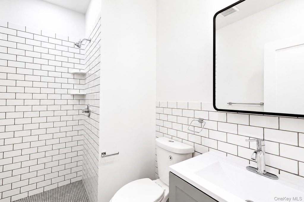 9 Lagrange Avenue - Photo 8