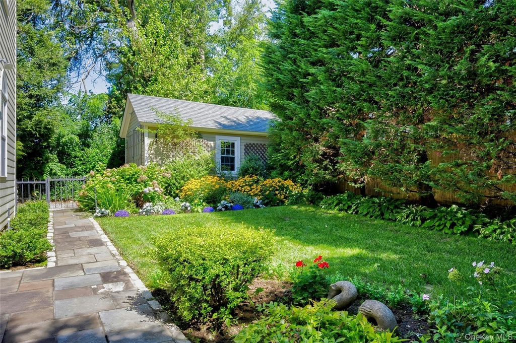 14 Buckingham Place - Photo 36