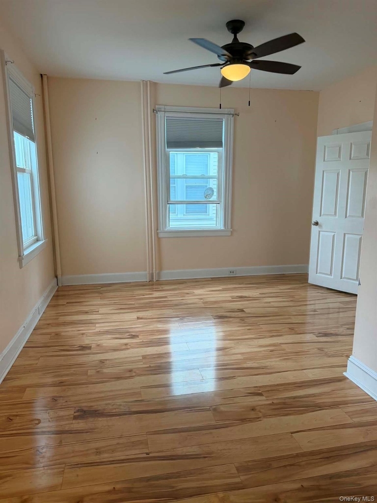 12 Parry Avenue - Photo 6