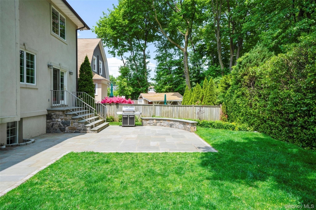 525 Carroll Avenue - Photo 35