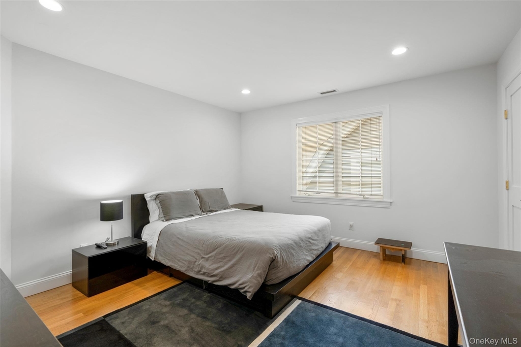 525 Carroll Avenue - Photo 19