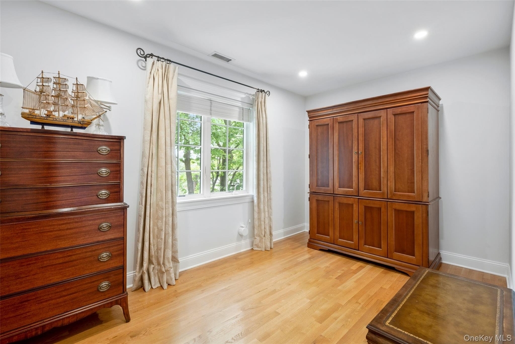 525 Carroll Avenue - Photo 24